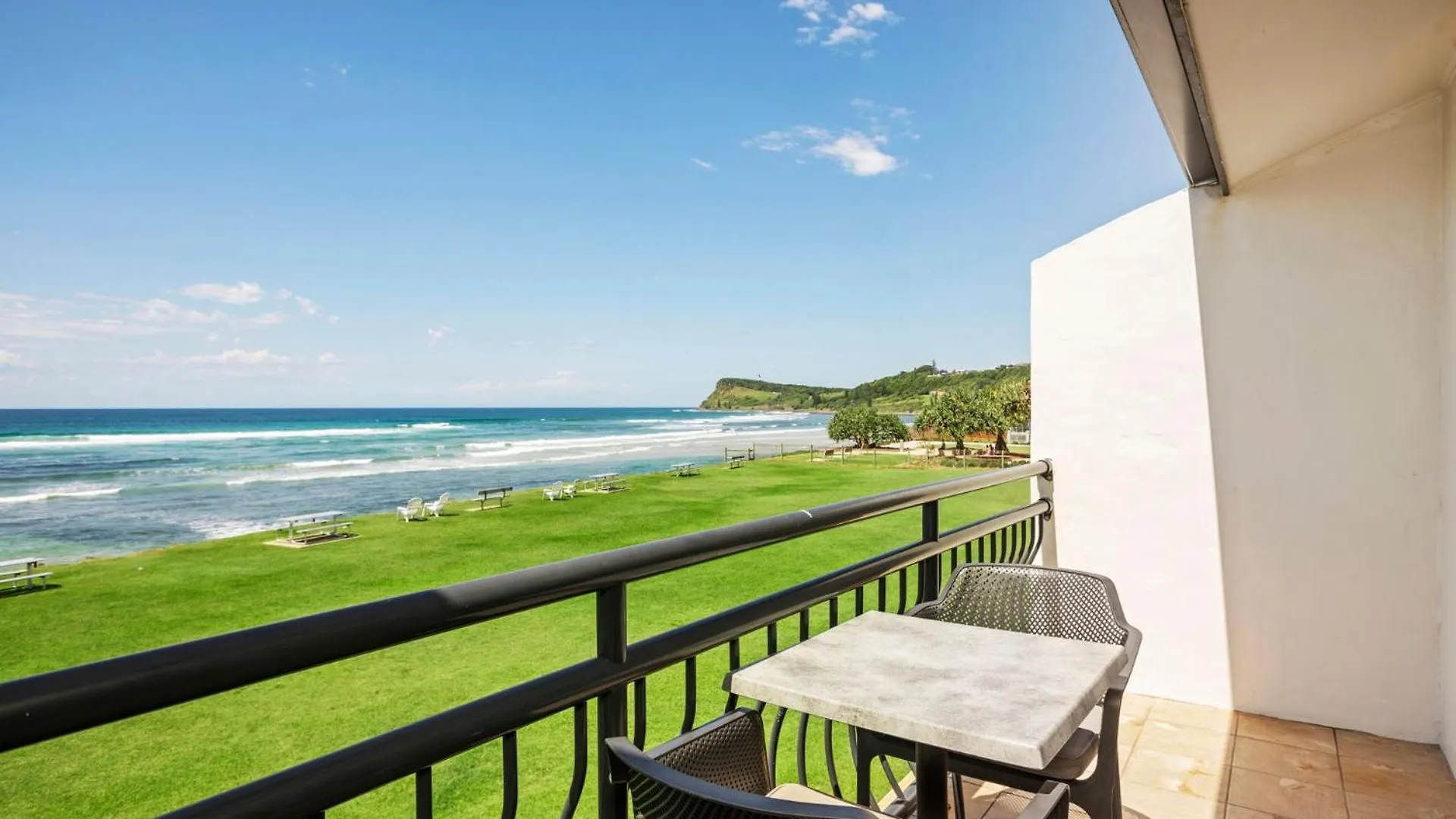 Absolute Beachfront Apartment 9T Lennox Head