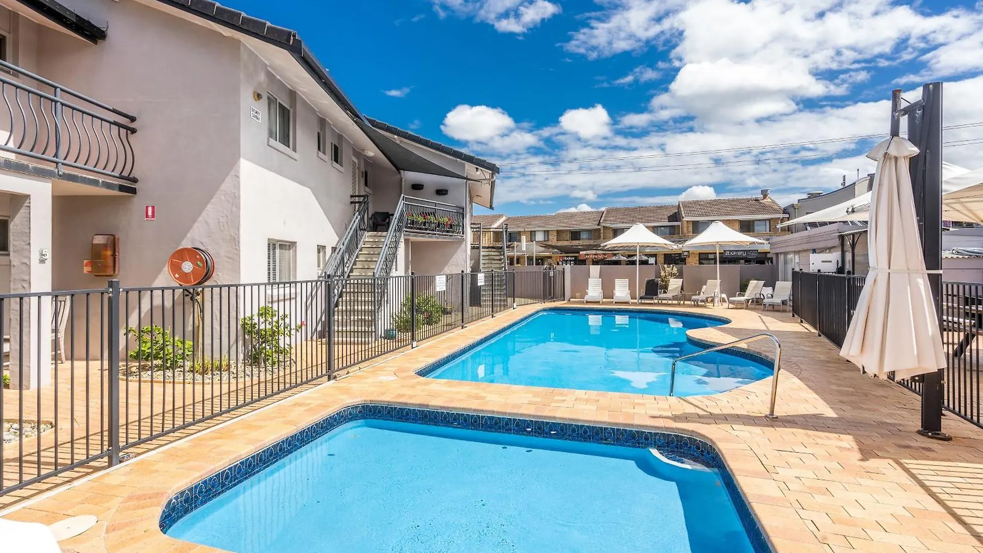 Absolute Beachfront Apartment 9T Lennox Head