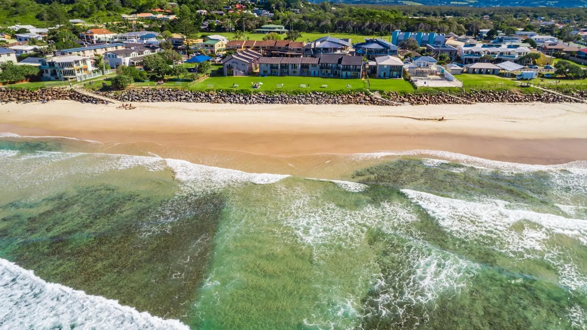 Absolute Beachfront Apartment 9T Lennox Head Australia